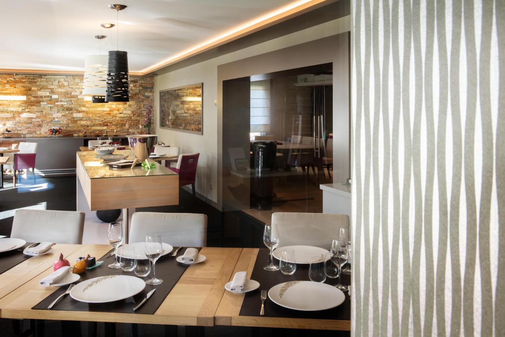 L'Aubinière Hôtel Restaurant&Spa Saint-Ouen-les-Vignes Esterno foto