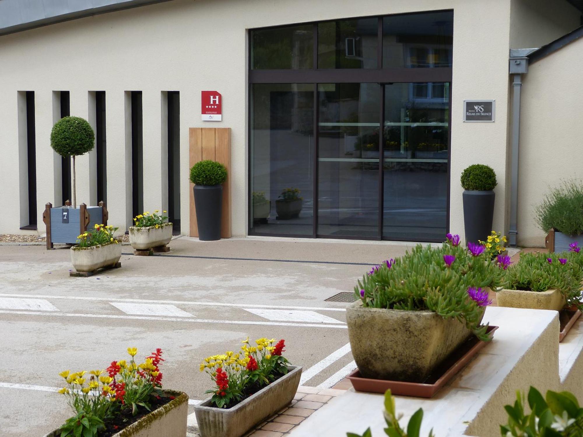 L'Aubinière Hôtel Restaurant&Spa Saint-Ouen-les-Vignes Esterno foto