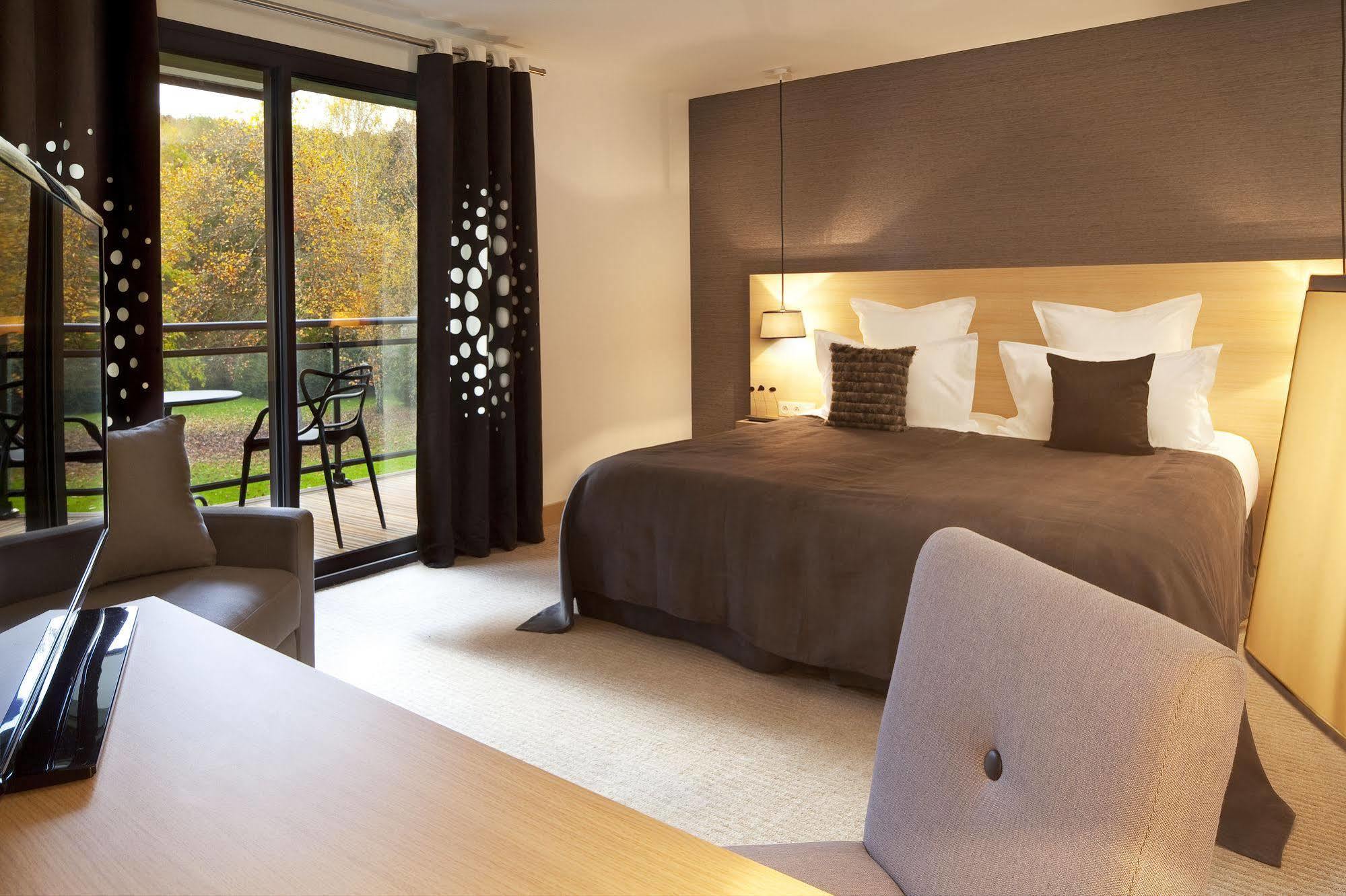 L'Aubinière Hôtel Restaurant&Spa Saint-Ouen-les-Vignes Esterno foto
